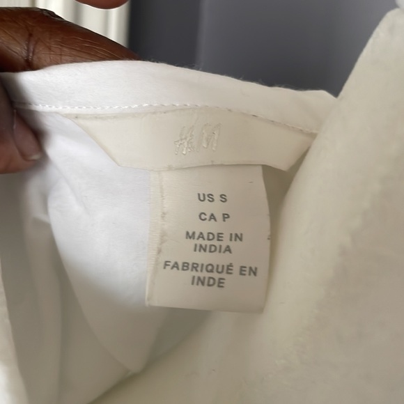 H&M oversized white ruffle button down shirt - Picture 5 of 7